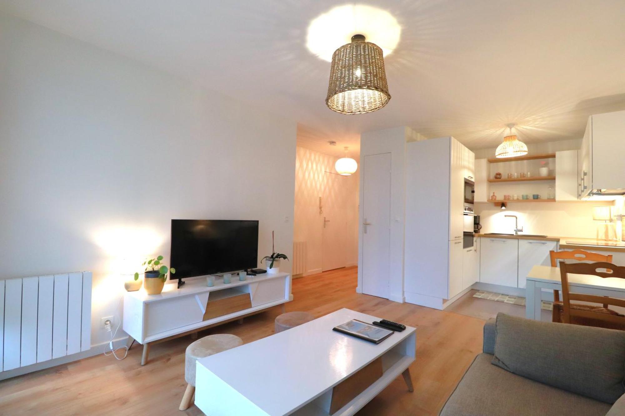 Olivia - T2 - Confort - Wifi- Parking Vannes Luaran gambar